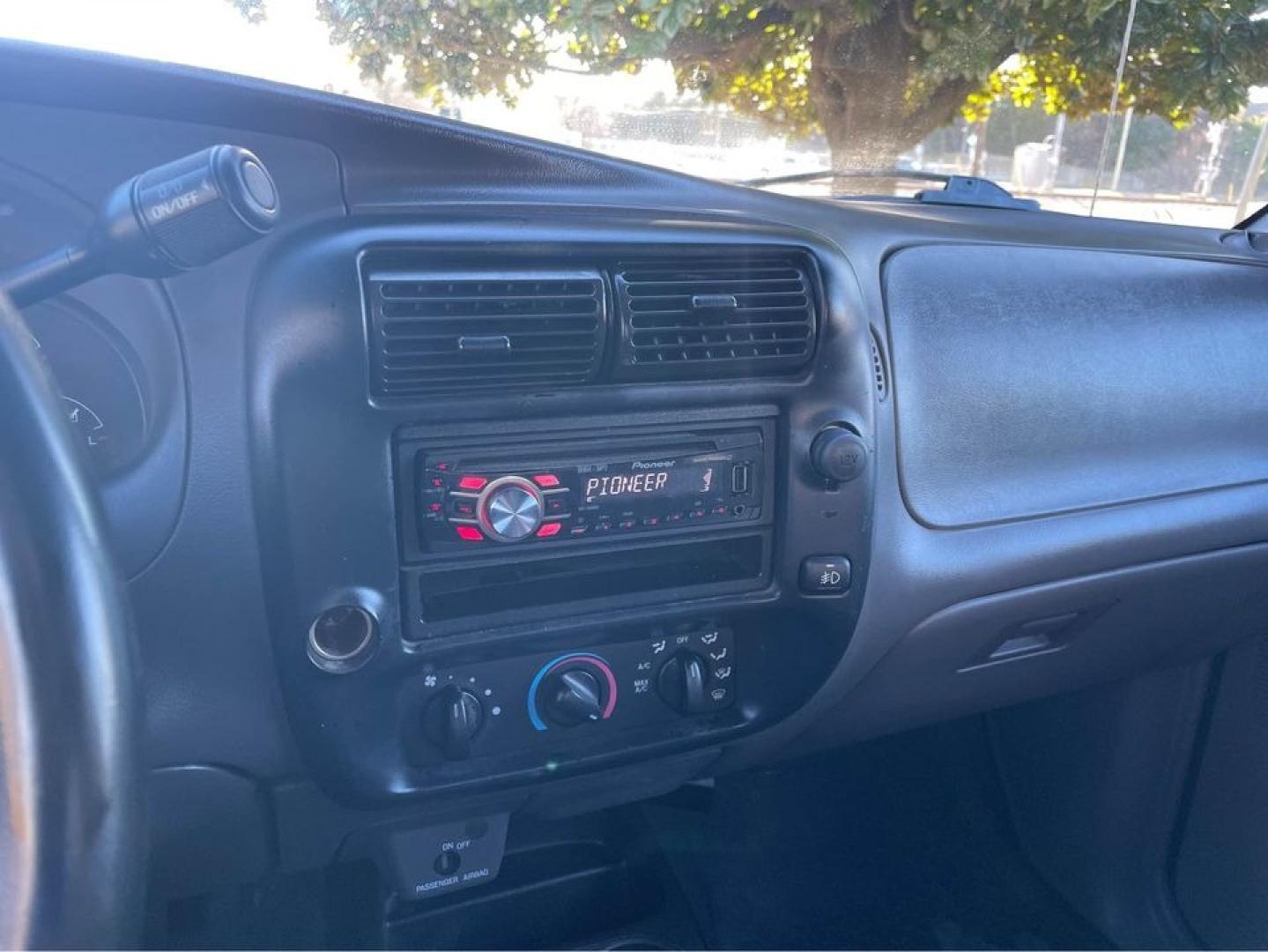 2002 Black /gray Ford Ranger (1FTYR14U72T) with an 3.0 V6 engine, Automatic transmission, located at 5700 Curlew Drive, Norfolk, VA, 23502, (757) 455-6330, 36.841885, -76.209412 - Photo#15